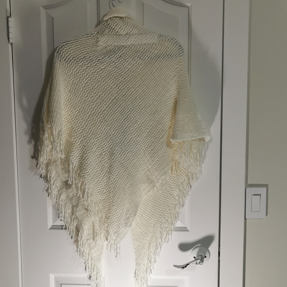 Brand new tunic - Picture 3 of 3